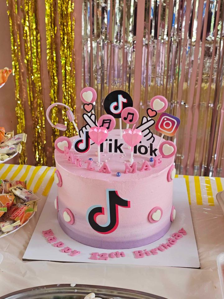 goodnovel comment avatar