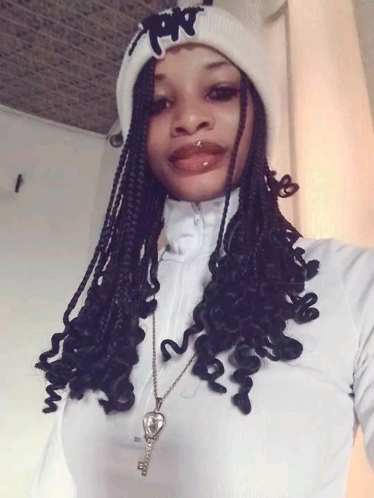 goodnovel comment avatar